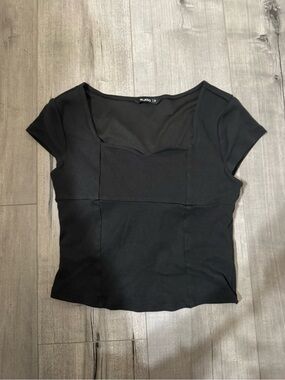 Zudio Black Short Sleeve Square-Neck Crop Top with Built-in Pads